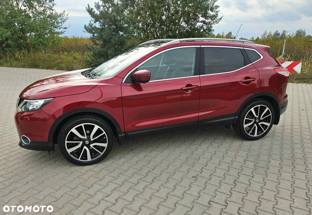 Nissan Qashqai 1.2 DIG-T Xtronic TEKNA - 2