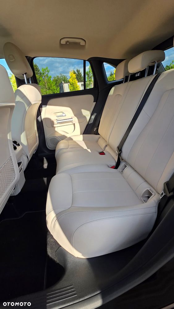 Mercedes-Benz GLA 250 4Matic 8G-DCT Edition Progressive Line - 14