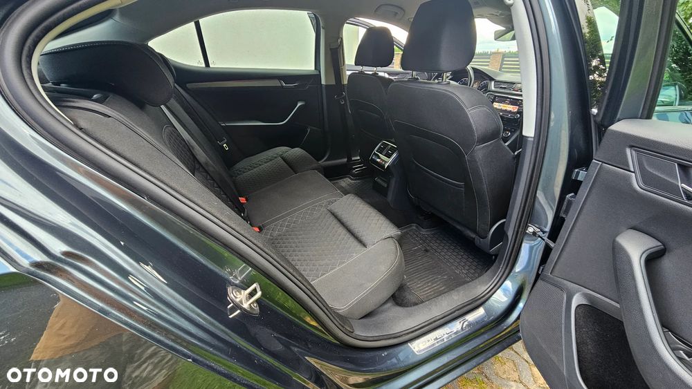 Skoda Superb 1.8 TSI Ambition DSG - 15