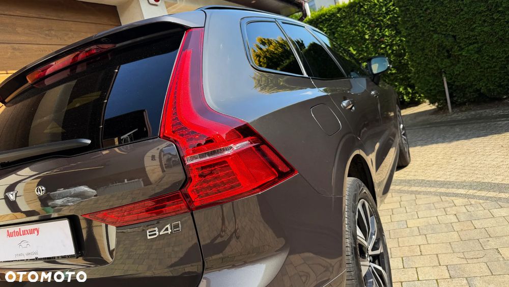 Volvo XC 60 B4 D AWD Ultimate Bright - 9