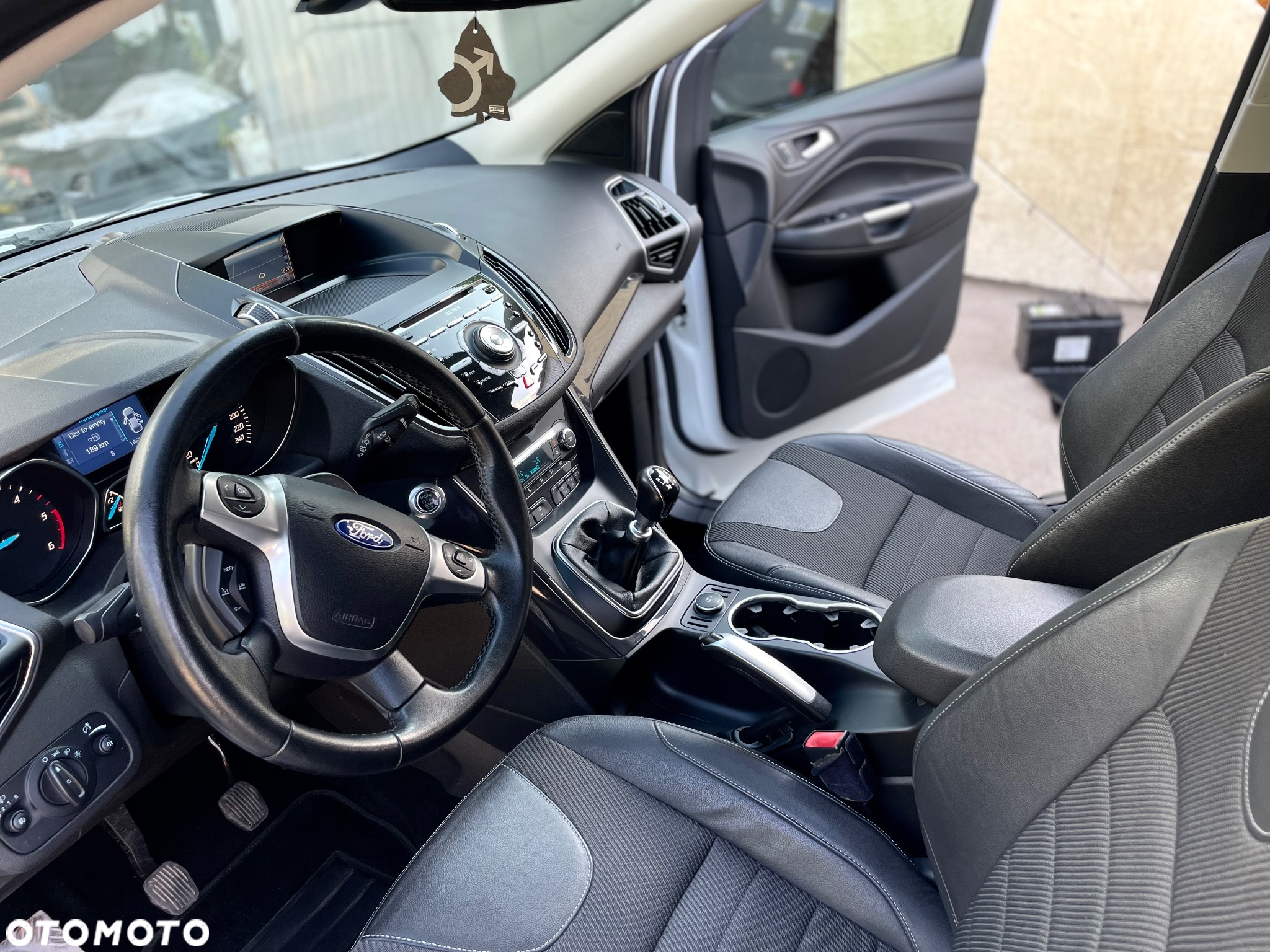Ford Kuga 2.0 TDCi 4WD Titanium - 9