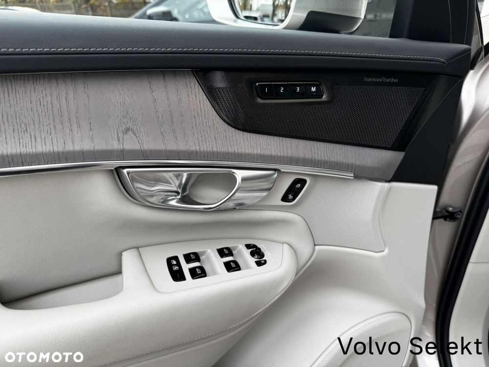 Volvo XC 90 B5 B AWD Ultra Bright 7os - 32