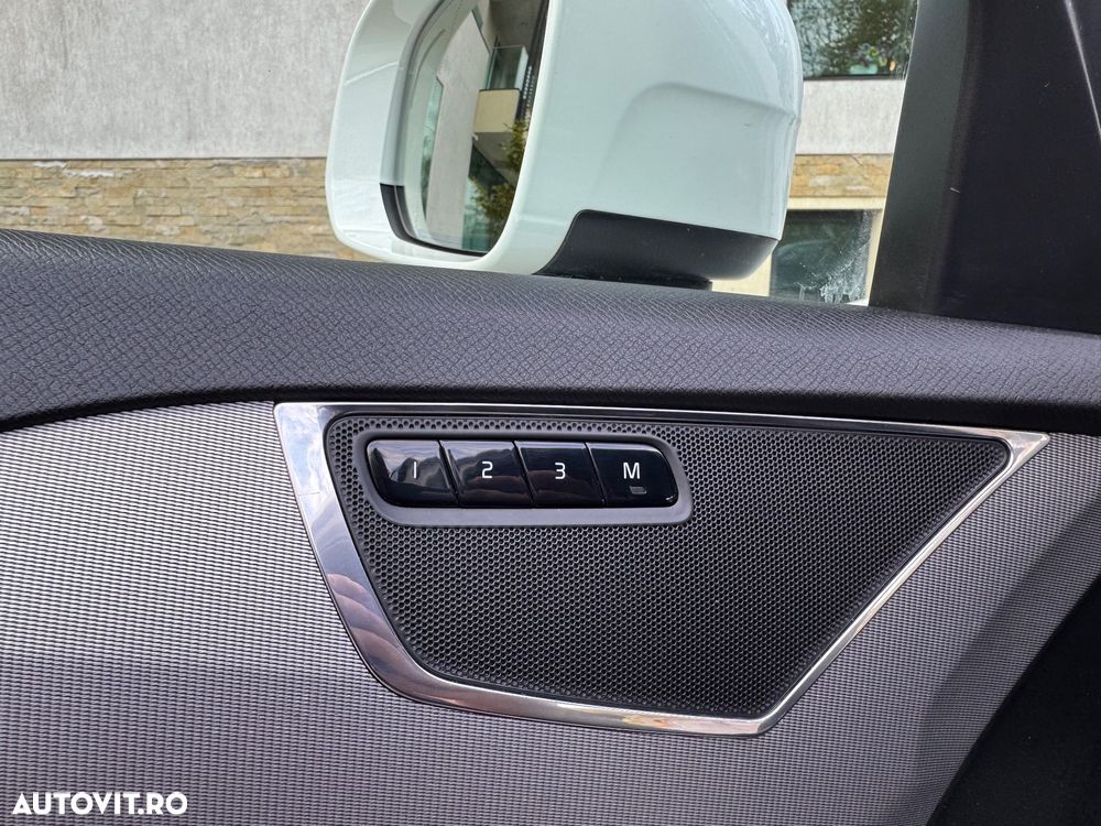 Volvo XC 90 D5 AWD Inscription - 27