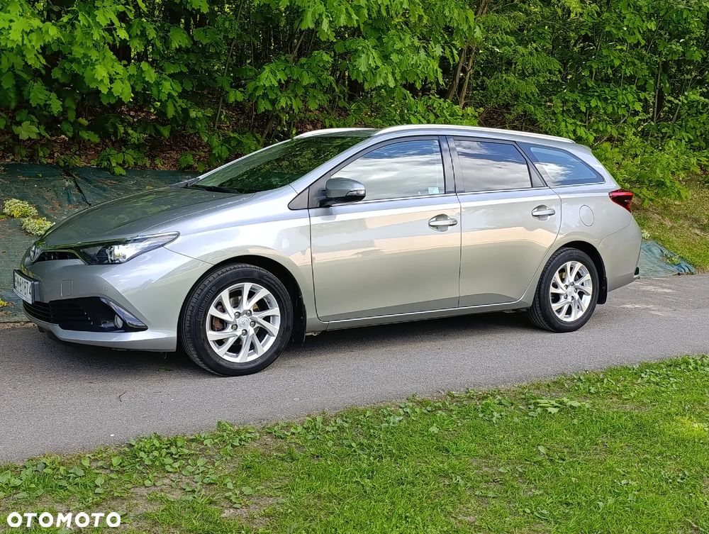Toyota Auris 1.6 Comfort - 10