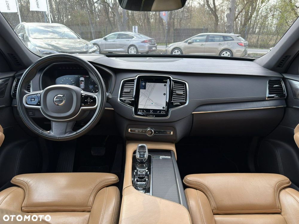Volvo XC 90 - 26
