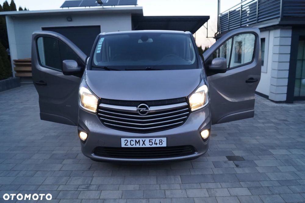 Opel Vivaro - 8