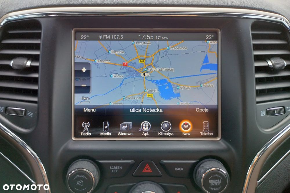 Jeep Grand Cherokee - 21