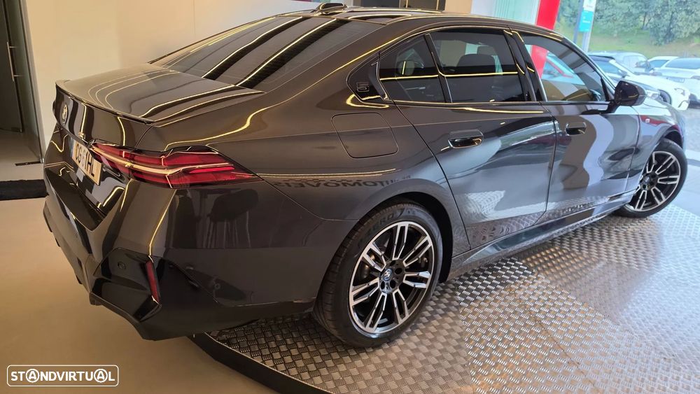 BMW i5 eDrive40 Pack Desportivo M Pro - 23