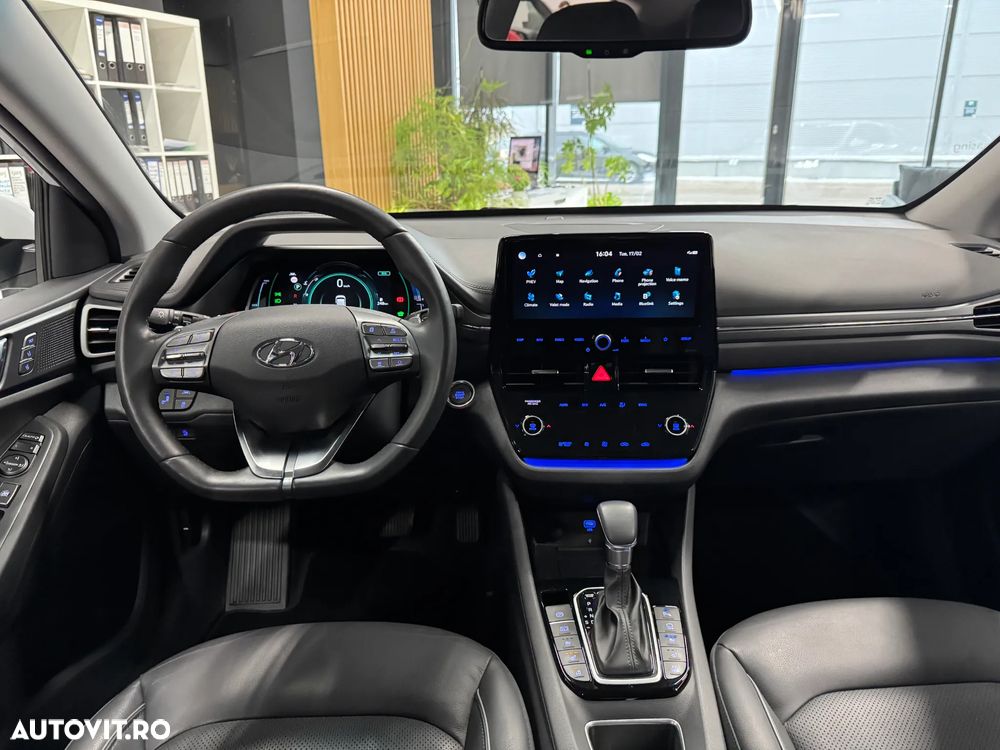 Hyundai IONIQ - 14