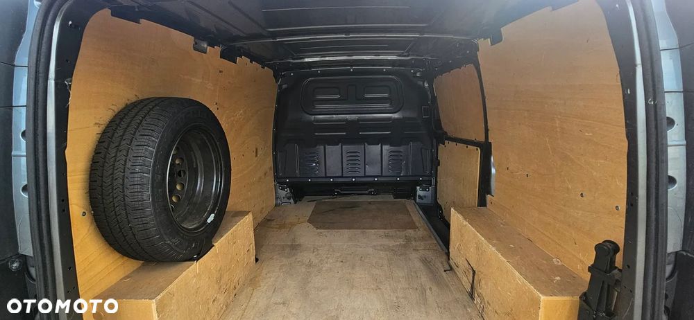 Mercedes-Benz Vito - 24