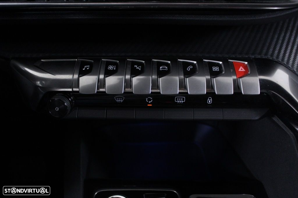 Peugeot 5008 1.2 PureTech Allure Pack EAT8 - 29
