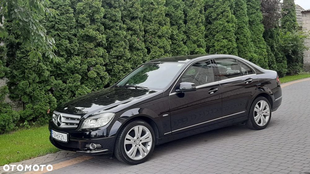 Mercedes-Benz Klasa C 180 CGI BlueEFFICIENCY Avantgarde - 10