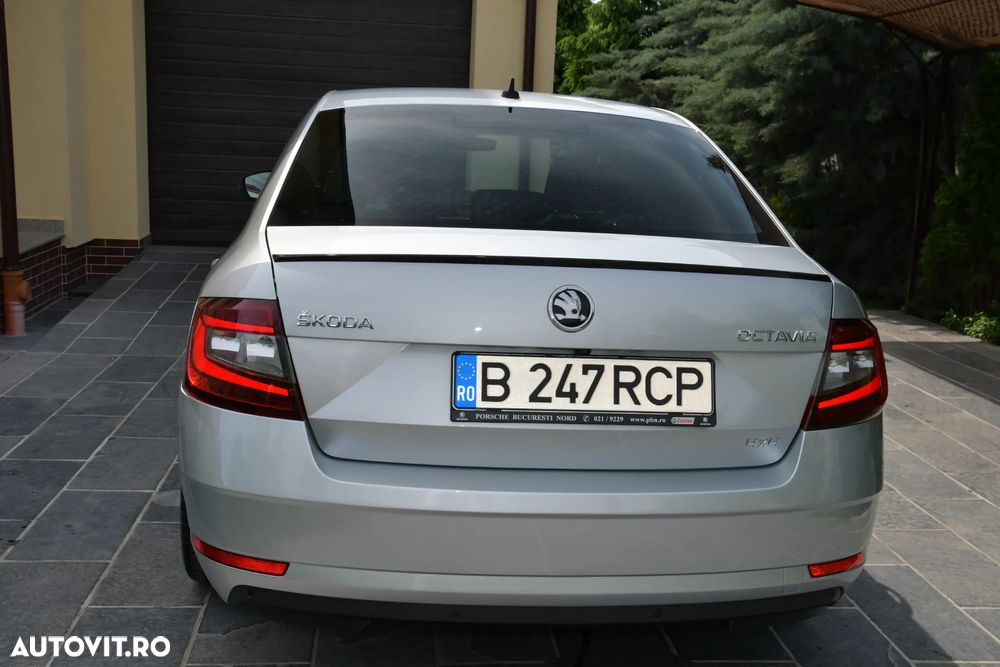 Skoda Octavia 2.0 TDI DSG 4X4 Style - 16