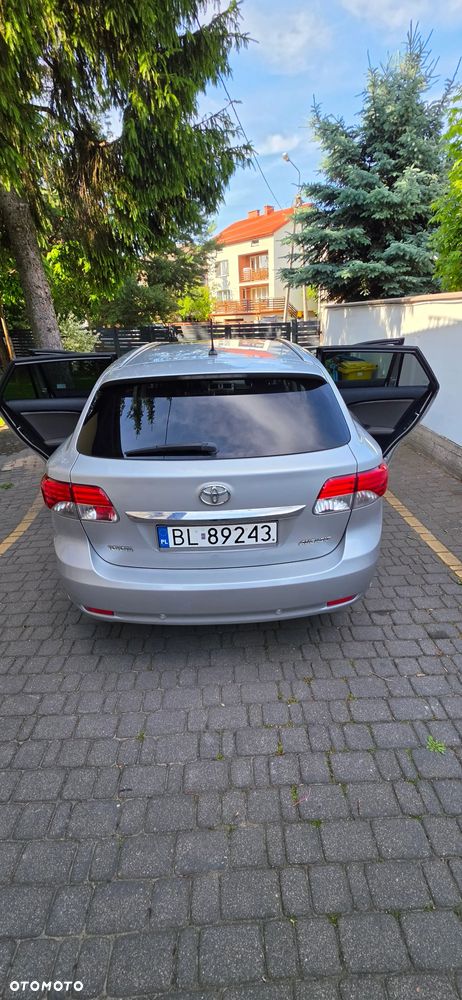 Toyota Avensis 2.2 D-4D Prestige Platinium - 11