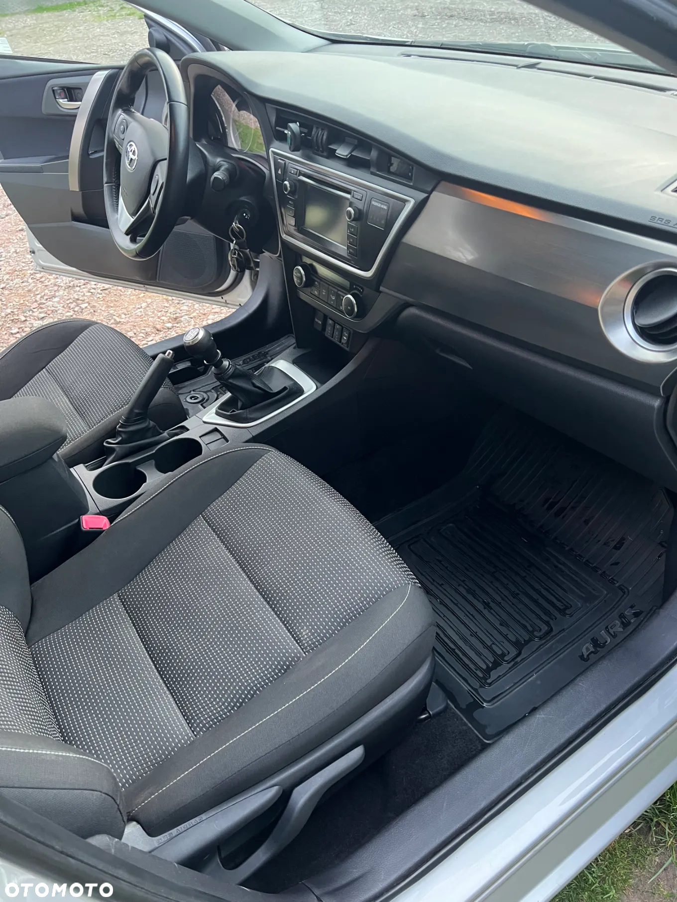Toyota Auris - 13