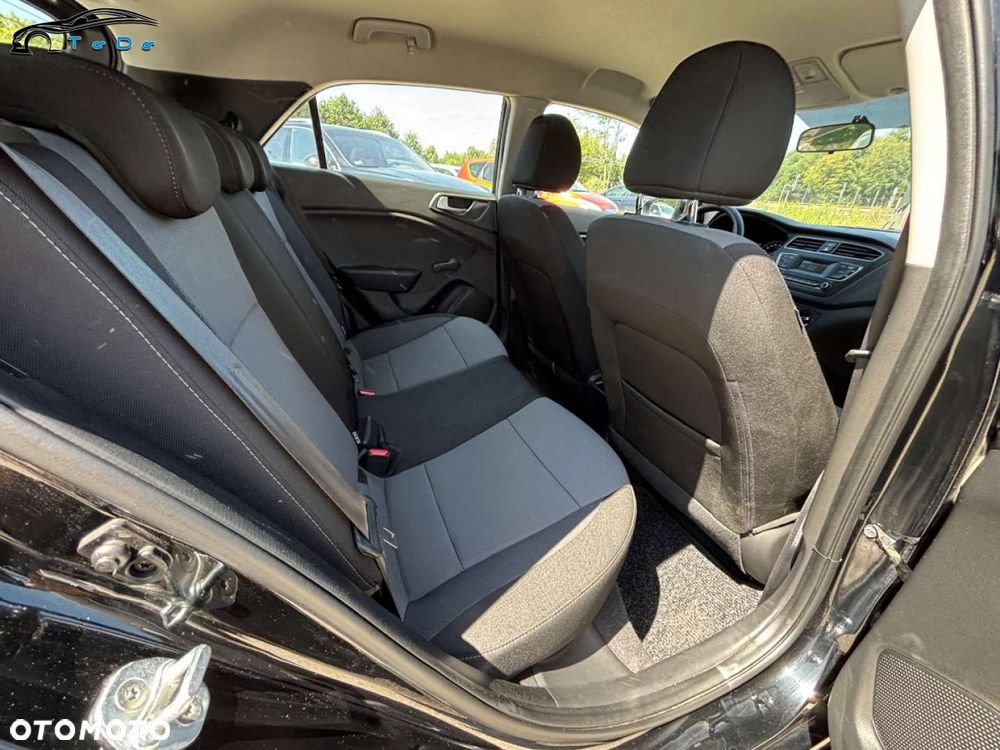 Hyundai i20 1.2 BlueDrive Classic + - 27