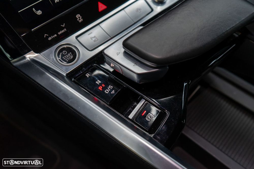 Audi e-tron 55 quattro Advanced - 46