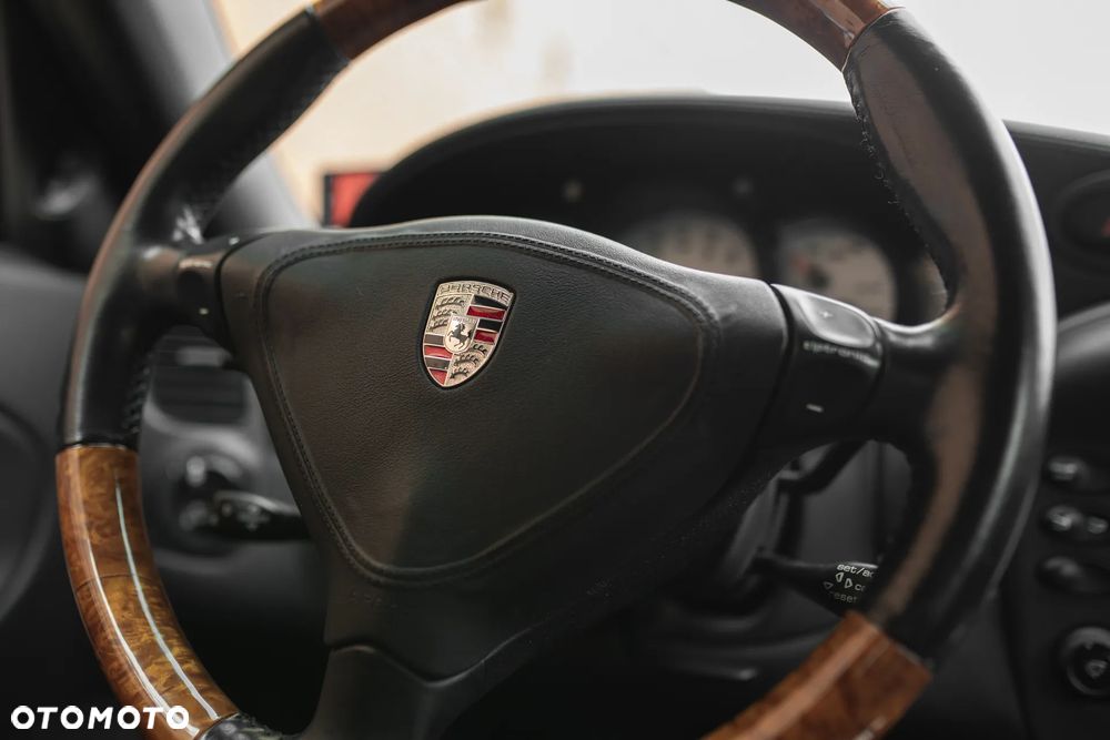 Porsche 911 - 4