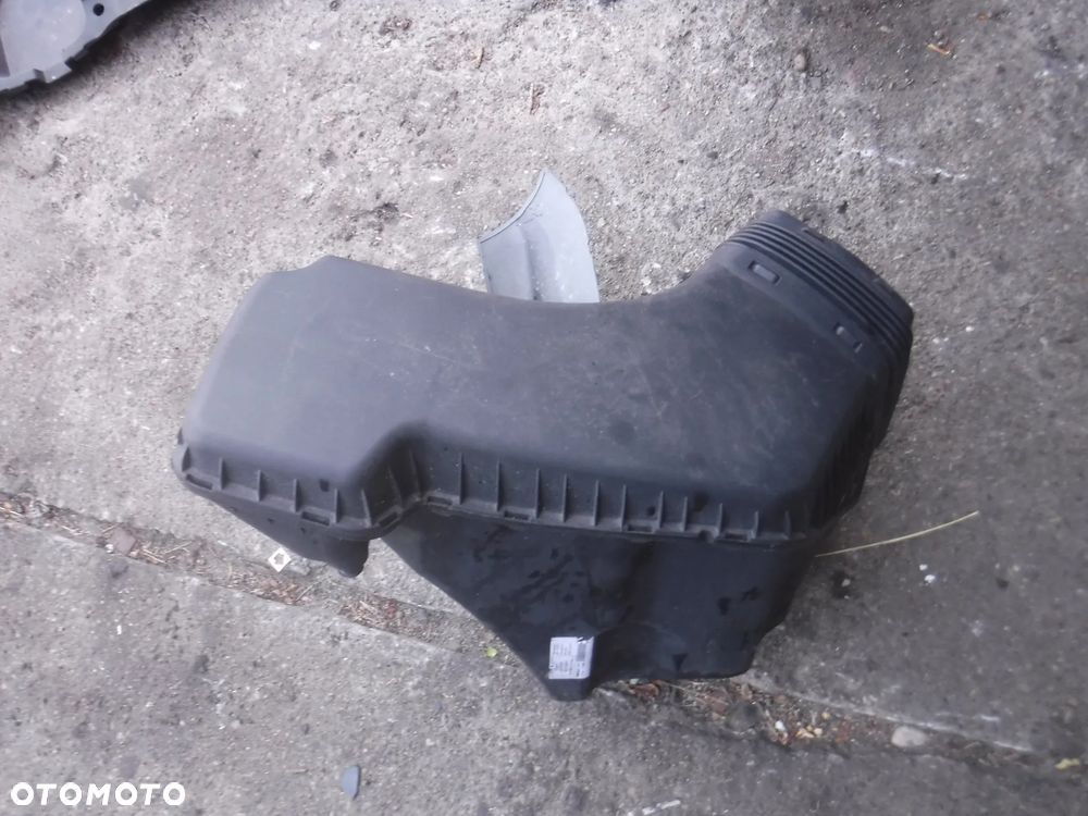 Audi A6 C7 A7 4G 2.0 TDI 190 ULTRA  obudowa filtra powietrza 4G0133838R - 1