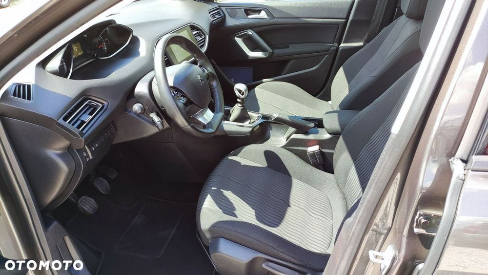 Peugeot 308 - 6