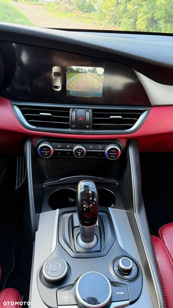 Alfa Romeo Giulia 2.0 Turbo Veloce Q4 - 15