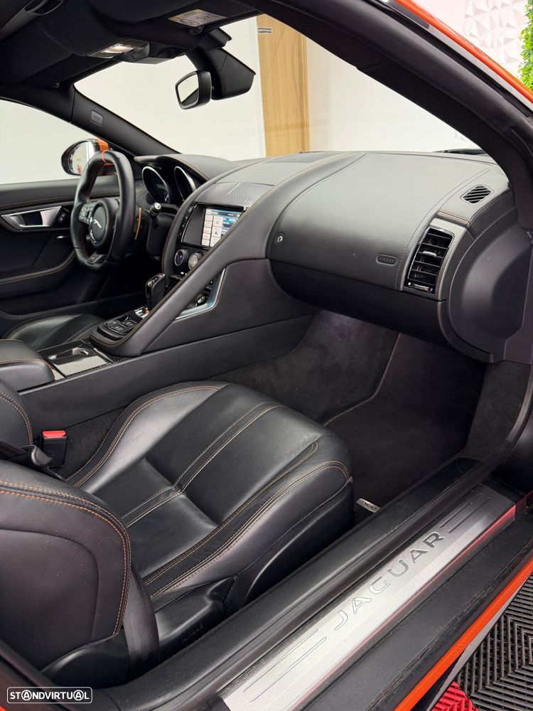 Jaguar F-Type 5.0 V8 S/C SVR AWD - 16