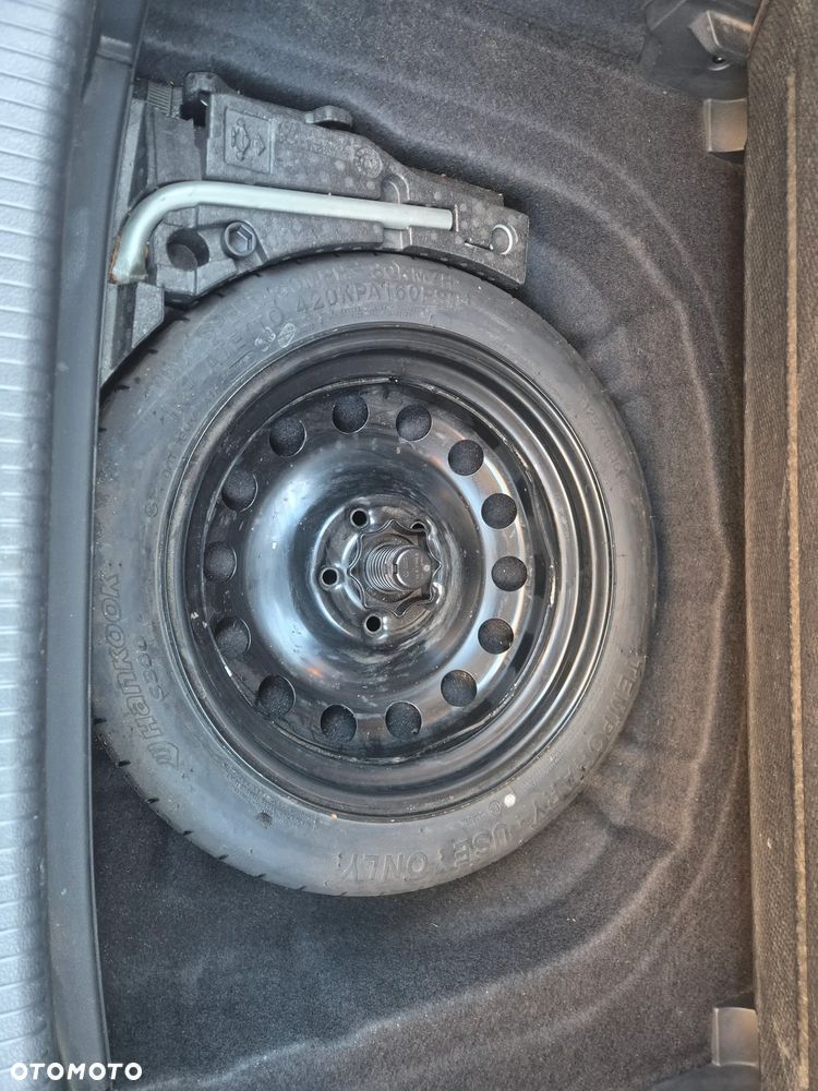 Volkswagen Golf - 20