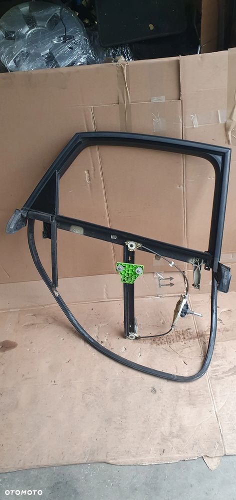 Mechanizm podnośnik szyby ramka prawy tył Audi A4 B6 8E0839462 - 2