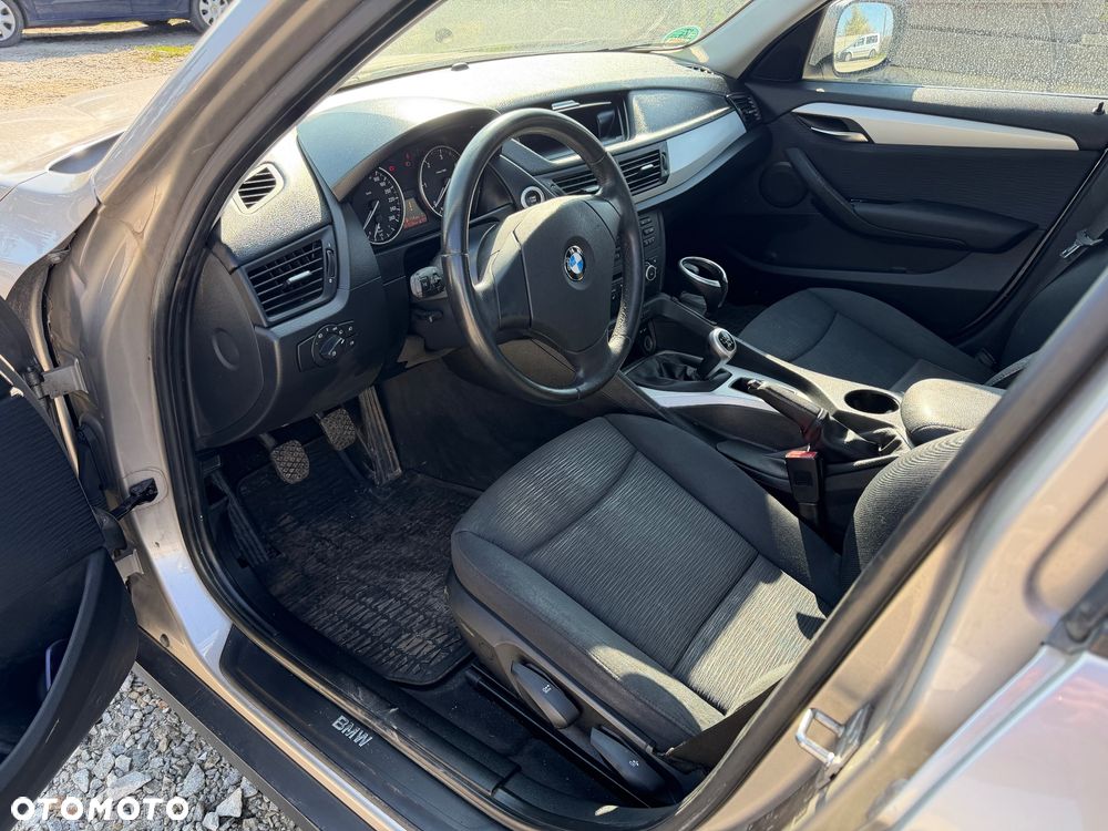 BMW X1 sDrive18d Sport Line - 11