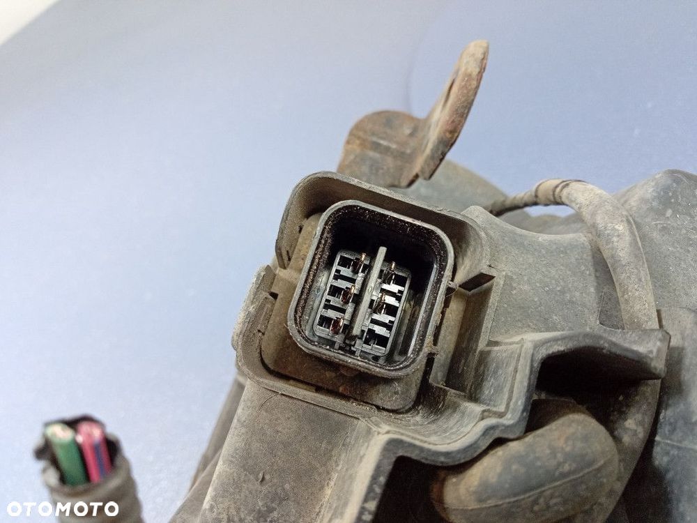 KIA CARENS II REFLEKTOR PRAWY PRZÓD EU 0K2FA-51020 - 6