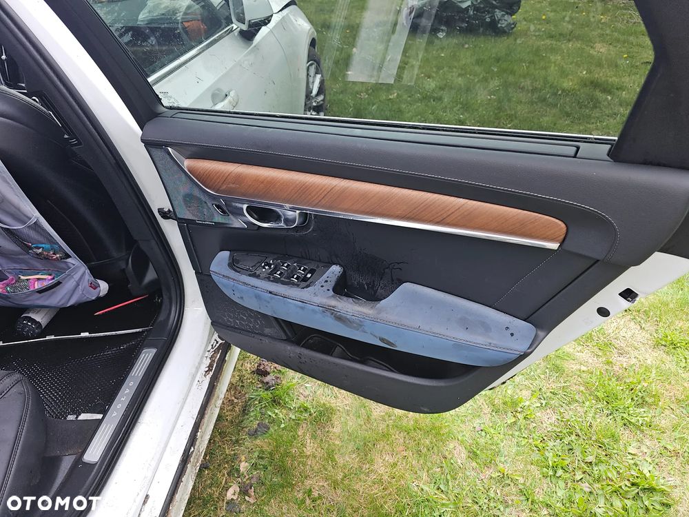 Volvo S90 - 24