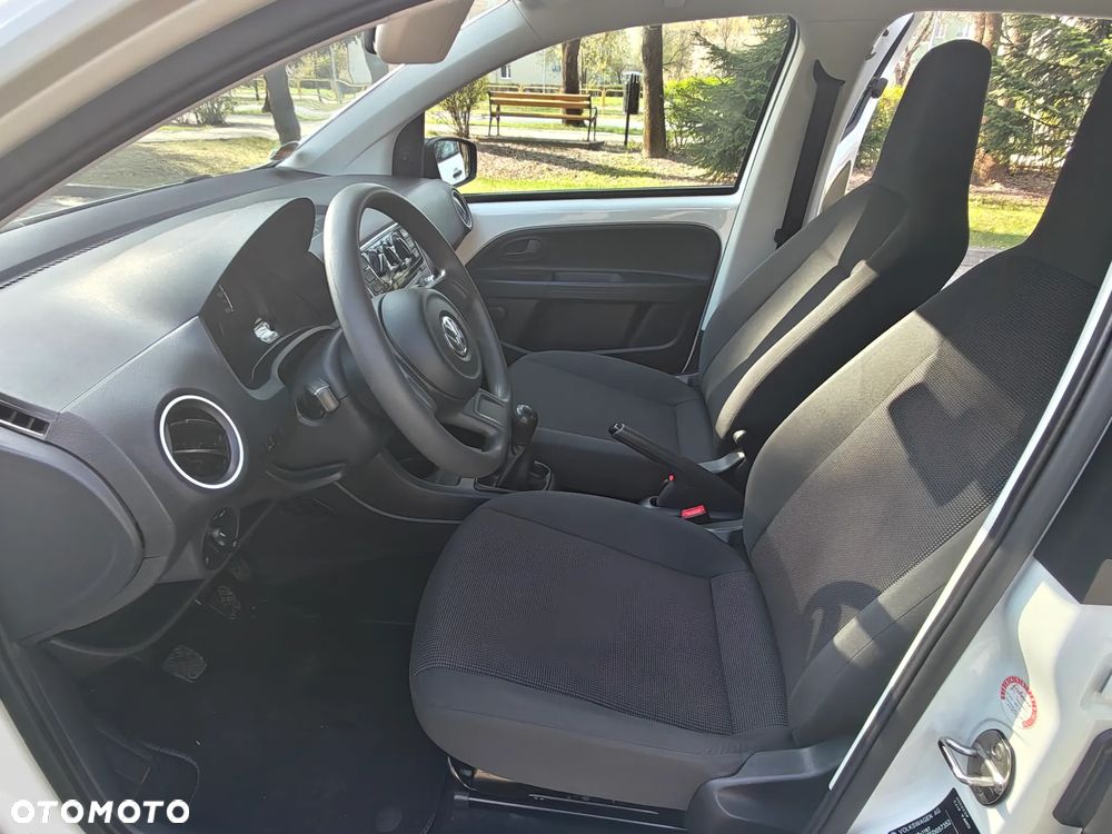 Volkswagen up! - 8