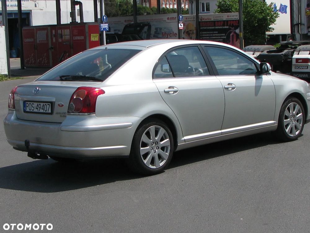 Toyota Avensis 2.0 D-4D Sol - 5