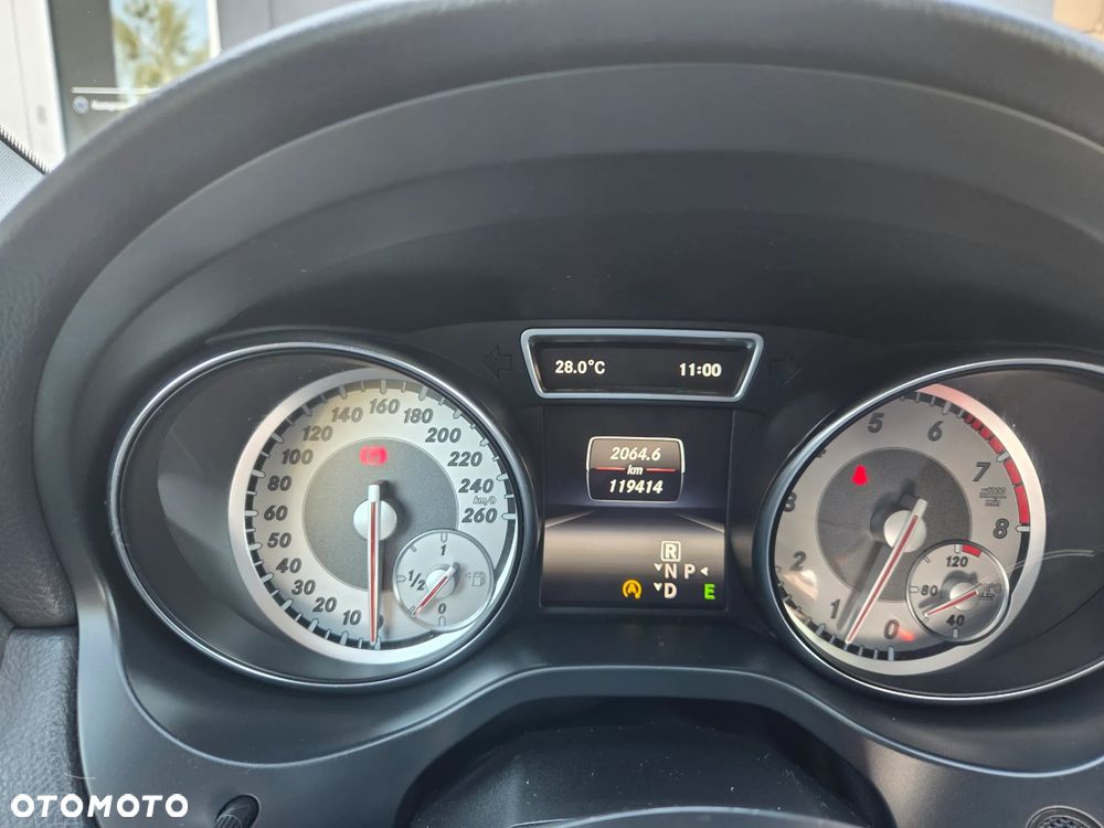 Mercedes-Benz GLA 250 4-Matic - 14