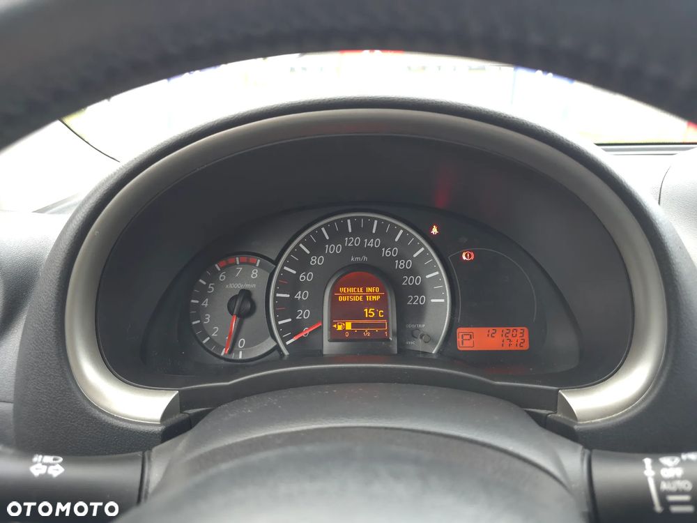 Nissan Micra 1.2 DIG-S Tekna CVT EU6 - 23
