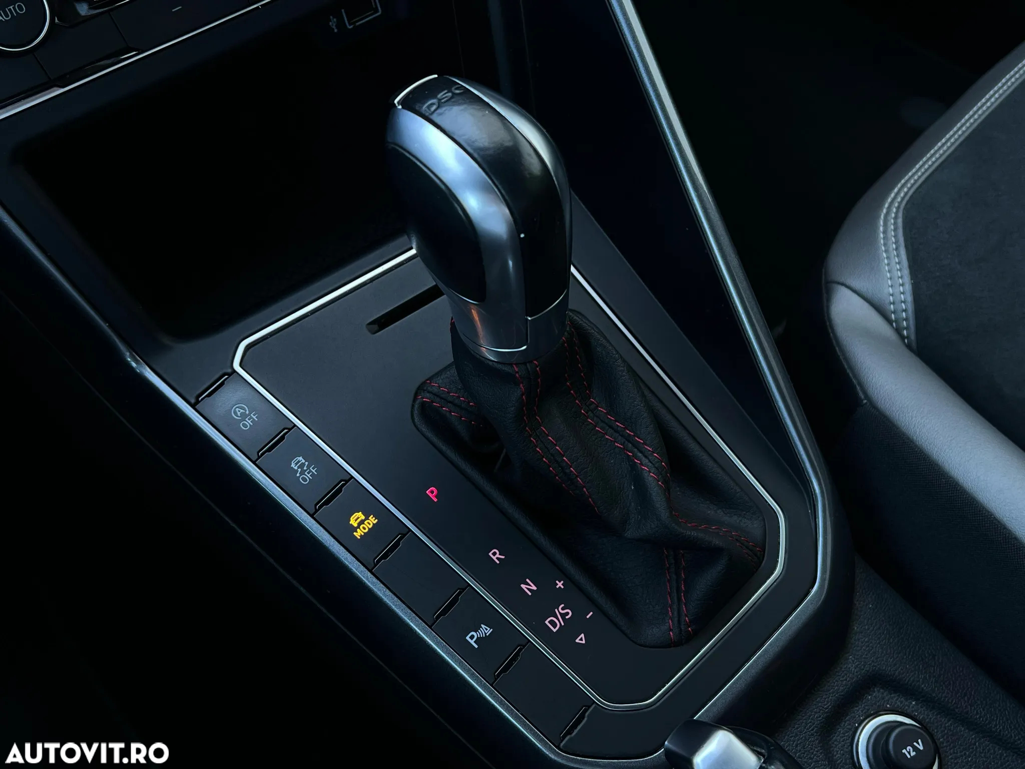 Volkswagen Polo 2.0 TSI DSG GTI - 33