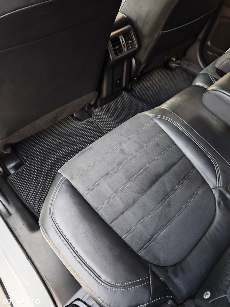 Mitsubishi Outlander Instyle - 26