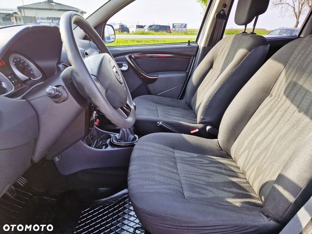 Dacia Duster 1.6 16V 4x2 Prestige - 26