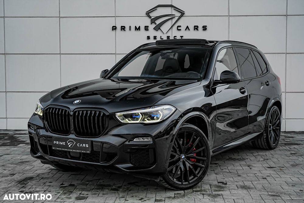 BMW X5 M M50i - 1