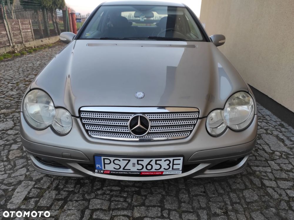 Mercedes-Benz Klasa C 230 - 6