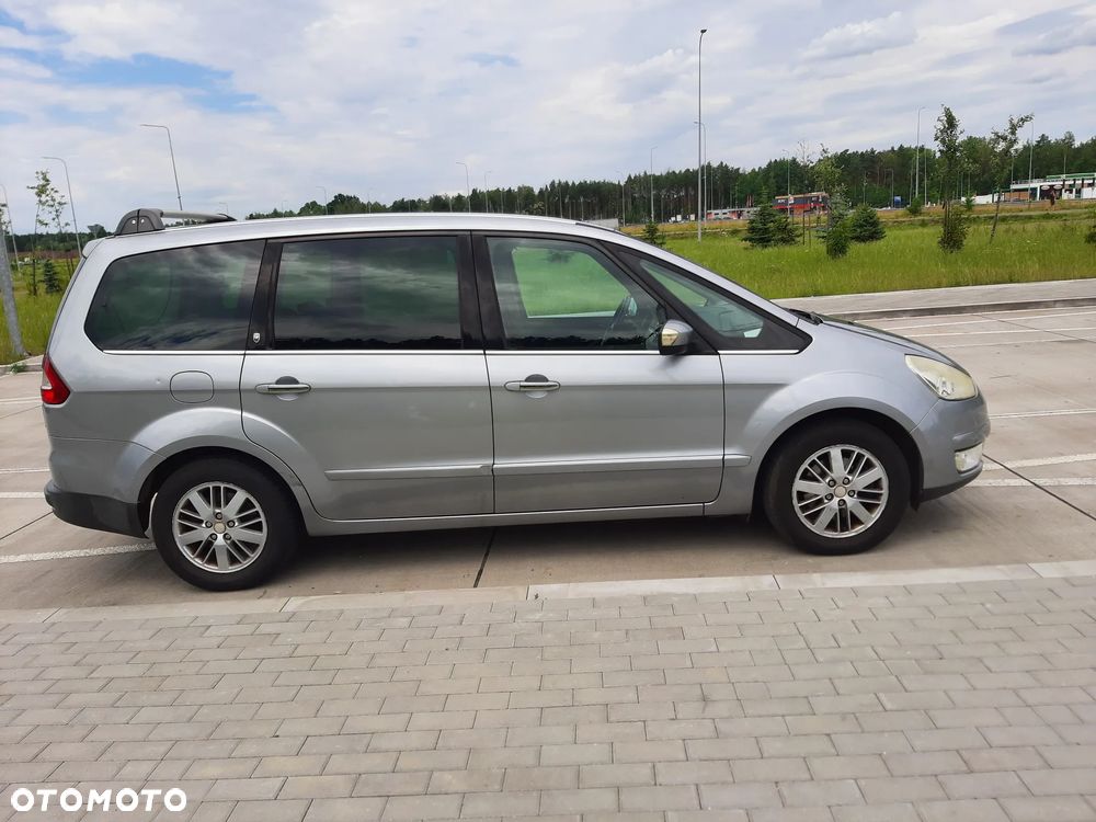 Ford Galaxy - 2