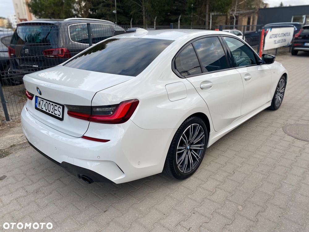 BMW Seria 3 318i M Sport - 4