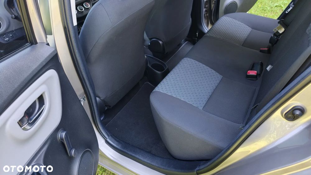Toyota Yaris 1.33 Premium EU6 - 21