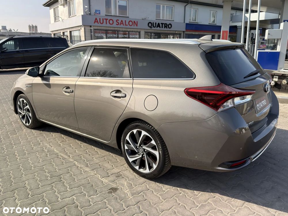 Toyota Auris - 5