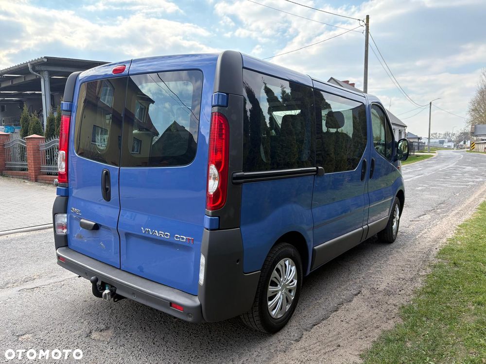 Opel Vivaro - 10