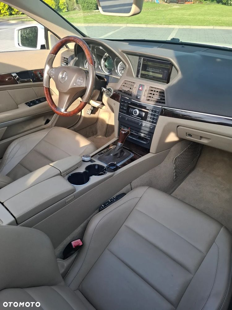 Mercedes-Benz Klasa E 350 Classic Sport Edition AMG - 22