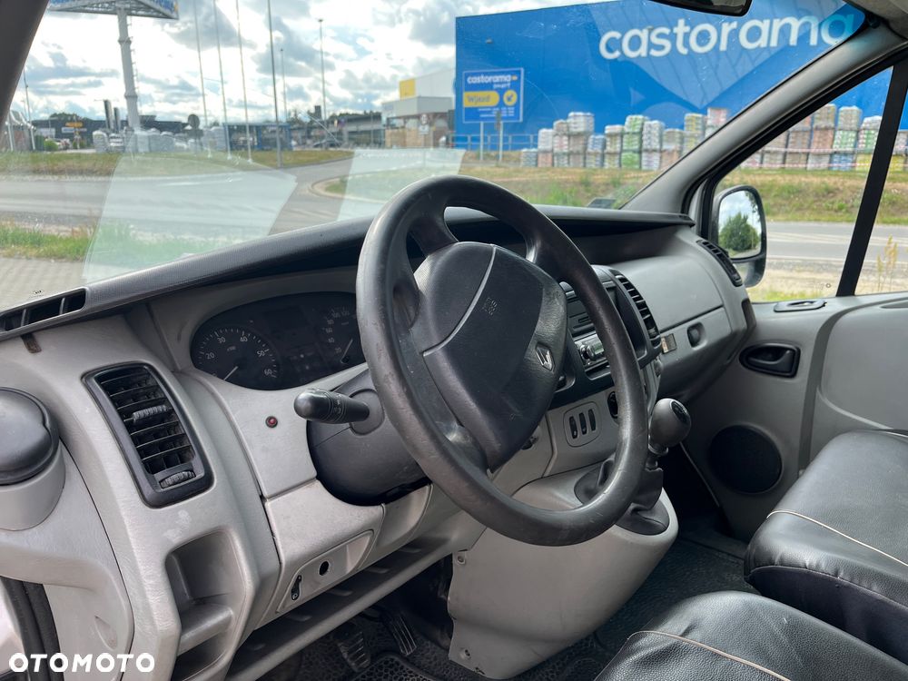 Renault Trafic - 9