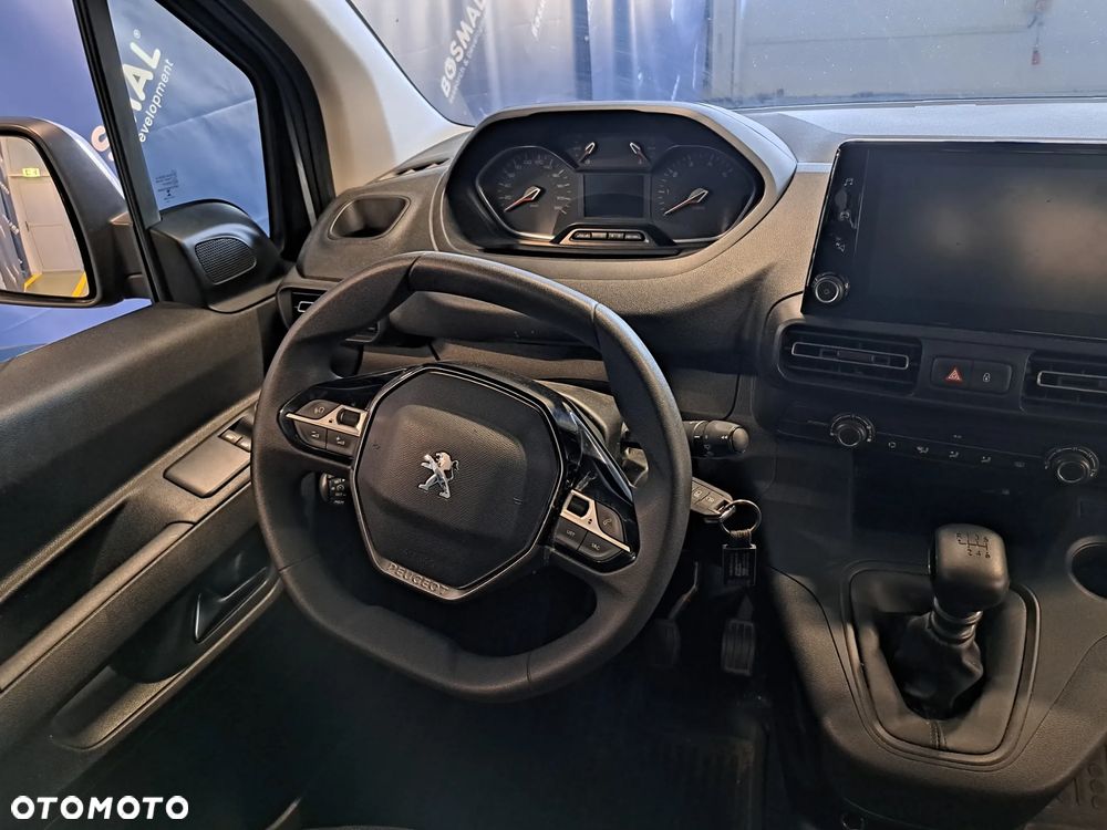 Peugeot Rifter - 8