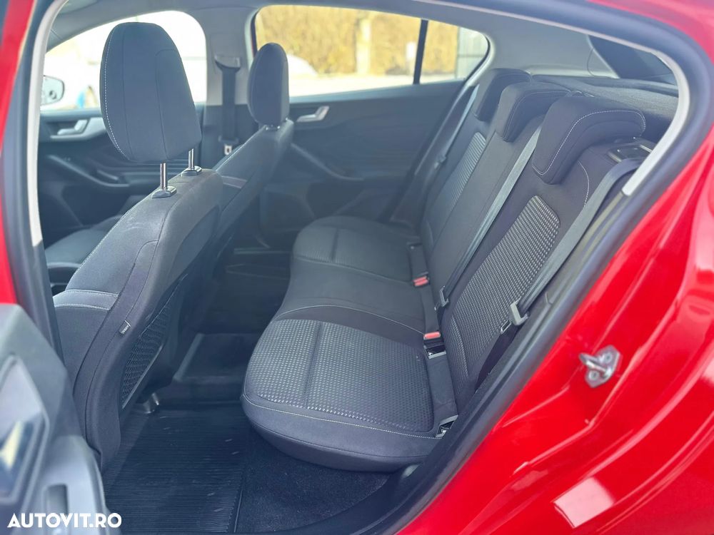 Ford Focus 1.5 EcoBlue Connected - 12