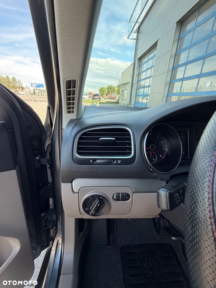 Volkswagen Golf 1.6 Edition - 24